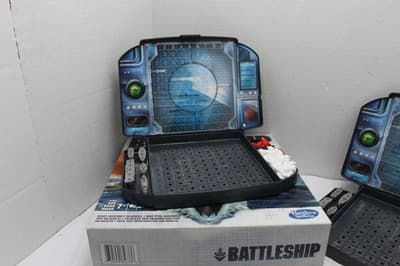 BATTLESHIP Board Game 100% COMPLETE 2018 Good Condition - Thumbnail 3