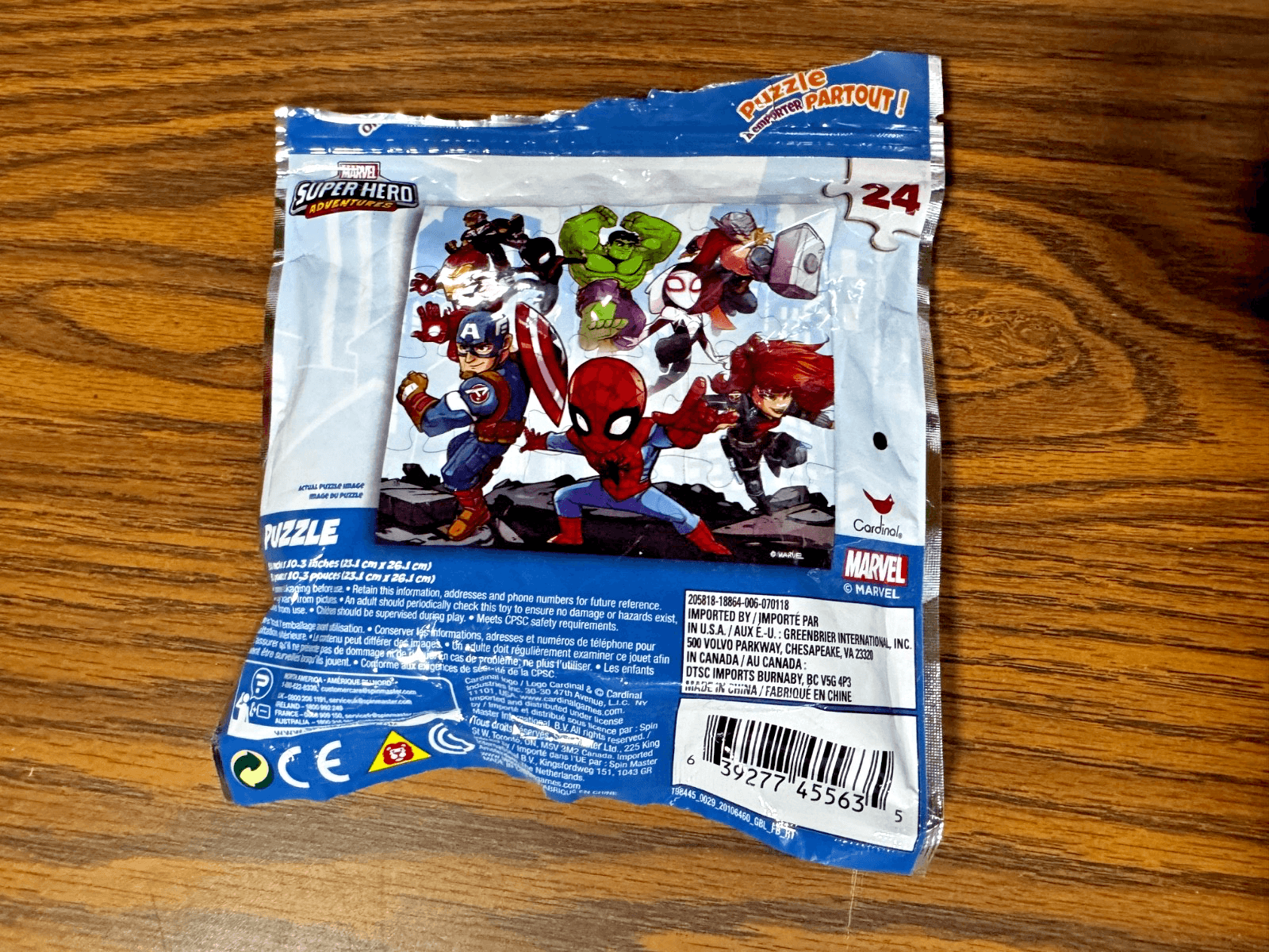 Cardinal Marvel Spiderman Puzzles (Set of 2) Travel 48 & 24 Jigsaw Puzzles - Thumbnail 7