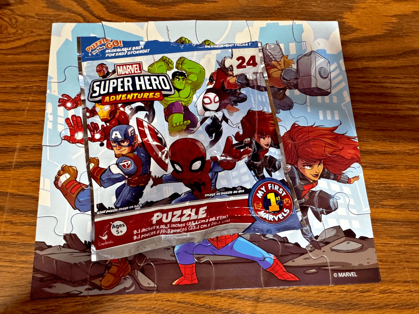 Cardinal Marvel Spiderman Puzzles (Set of 2) Travel 48 & 24 Jigsaw Puzzles - Thumbnail 4