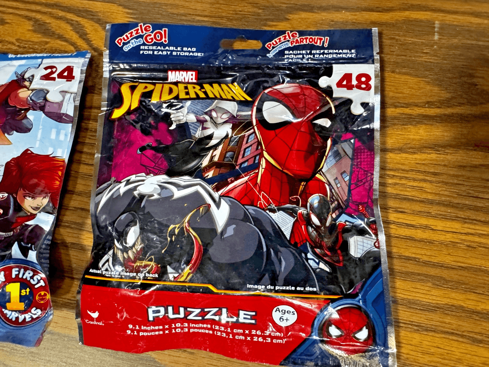 Cardinal Marvel Spiderman Puzzles (Set of 2) Travel 48 & 24 Jigsaw Puzzles - Thumbnail 5