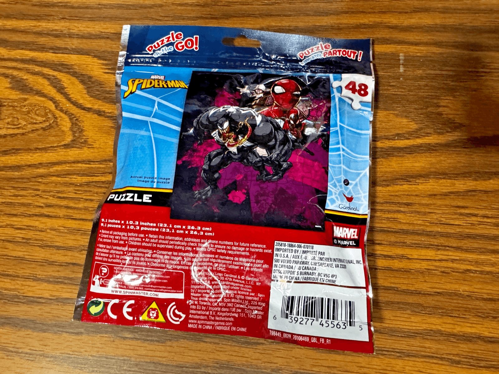 Cardinal Marvel Spiderman Puzzles (Set of 2) Travel 48 & 24 Jigsaw Puzzles - Thumbnail 6