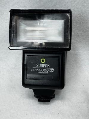 Minolta SRT 200 35mm Film Camera w/ 45mm Lens – Excellent Condition - Thumbnail 5