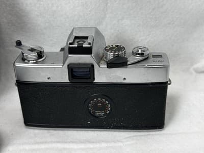 Minolta SRT 200 35mm Film Camera w/ 45mm Lens – Excellent Condition - Thumbnail 3