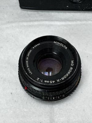 Minolta SRT 200 35mm Film Camera w/ 45mm Lens – Excellent Condition - Thumbnail 4