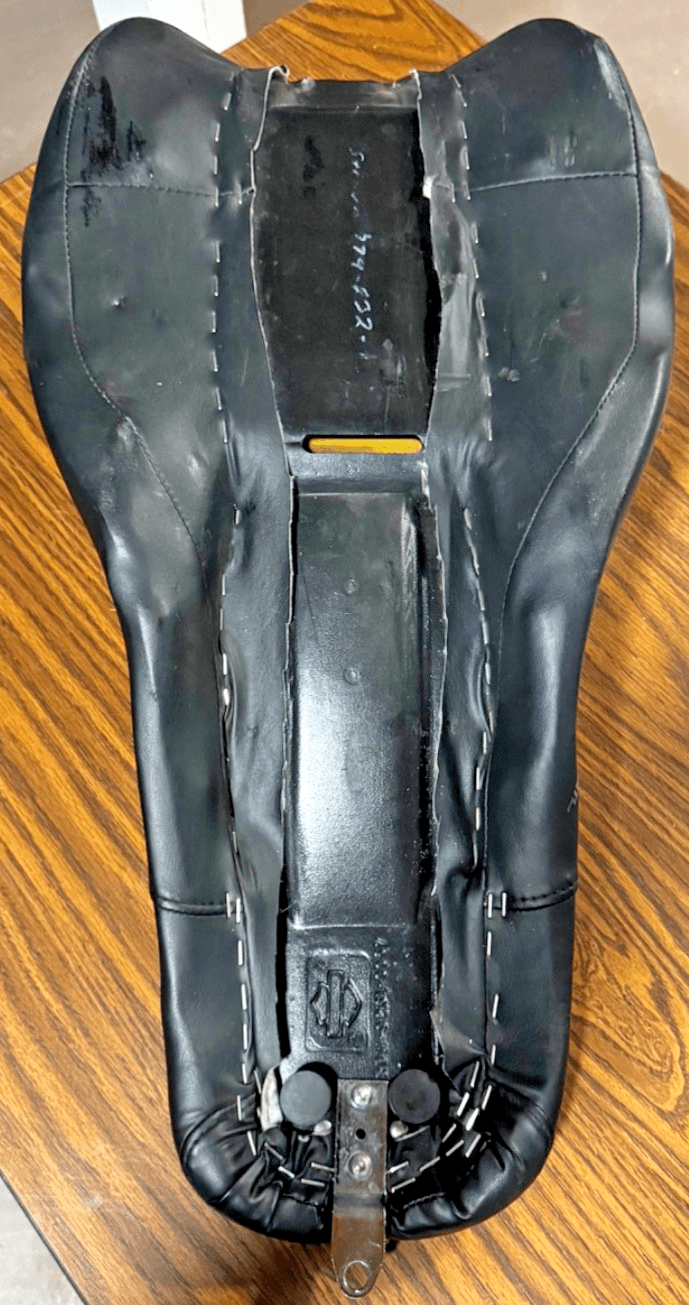 Harley Davidson Seat RDW-92/61-0067 Black OEM Used Slimmed See Description - Thumbnail 4