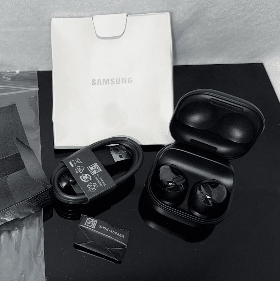 Bose Sports Earbuds Black, Wireless Bluetooth with Charging Case - Image 1