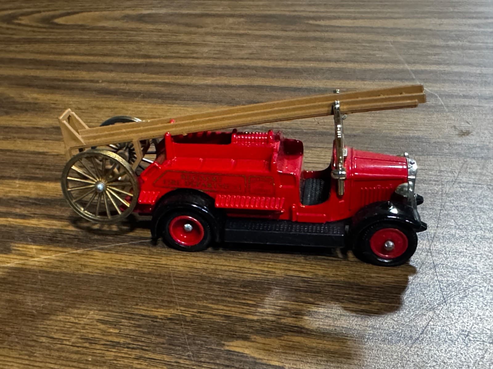 4 Lledo Standard Oil Chevron Zerolene Trucks England Diecast Cars - Thumbnail 6