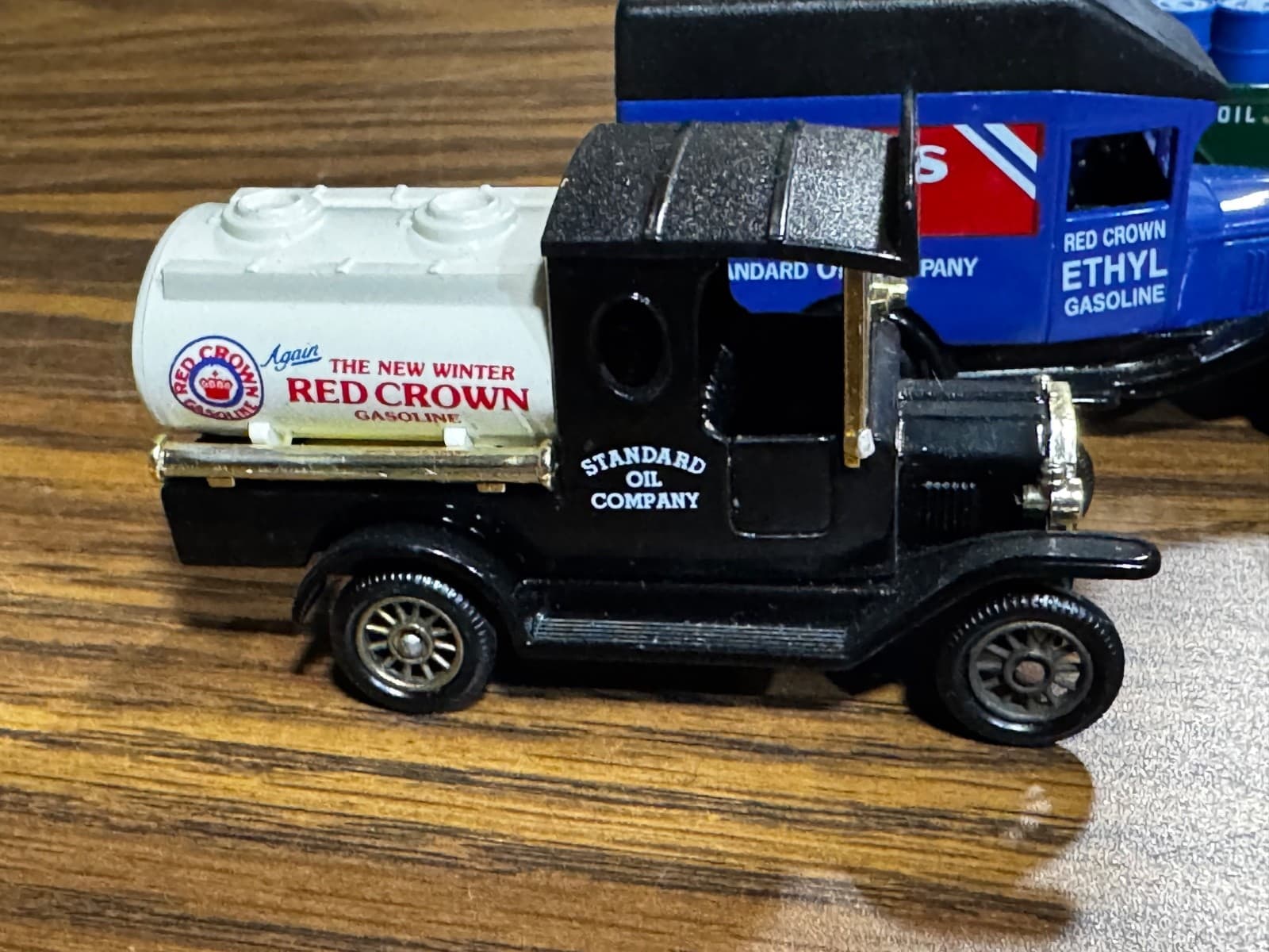 4 Lledo Standard Oil Chevron Zerolene Trucks England Diecast Cars - Thumbnail 3