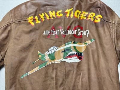 Good Condition WINLIT Made in the KOREA AMERICAN VOLUNTEER GRP Brown Size M - Thumbnail 9