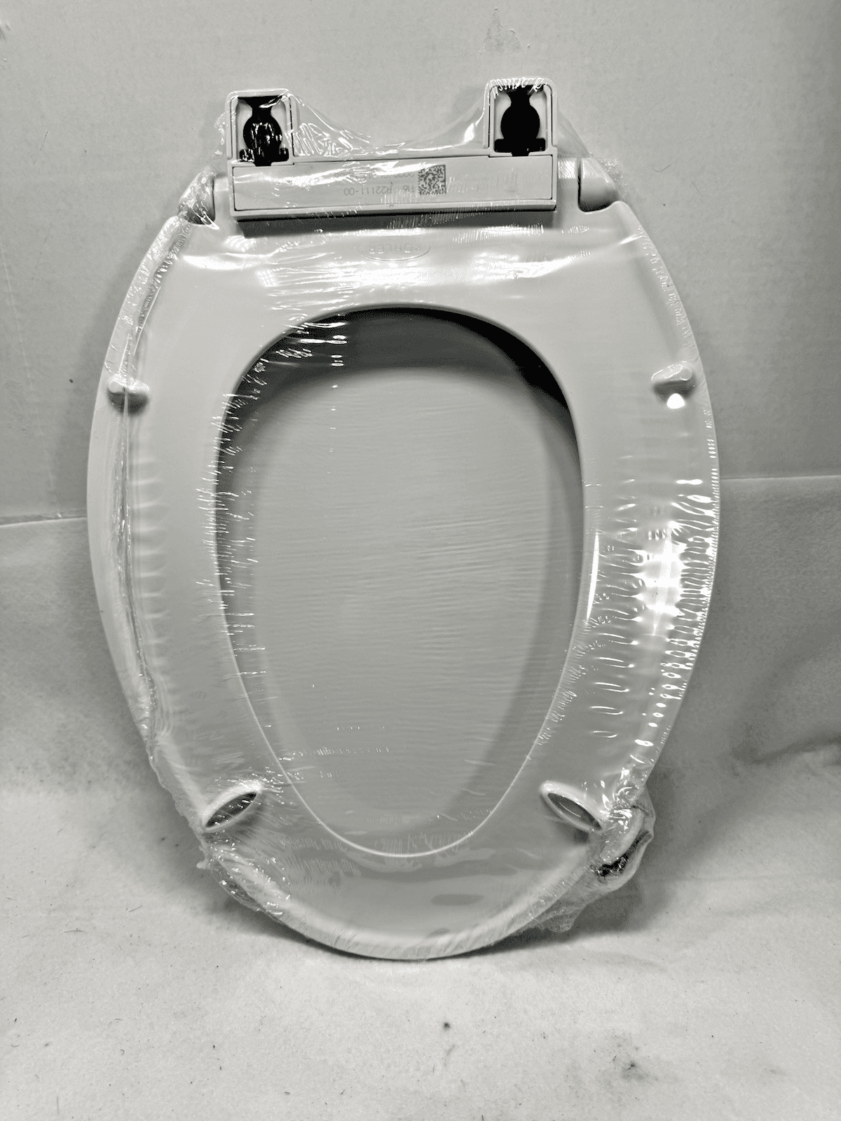 Kohler R22111-0 Elongated Closed Front Toilet Seat White 18 5/8X14/3/16 - Thumbnail 4