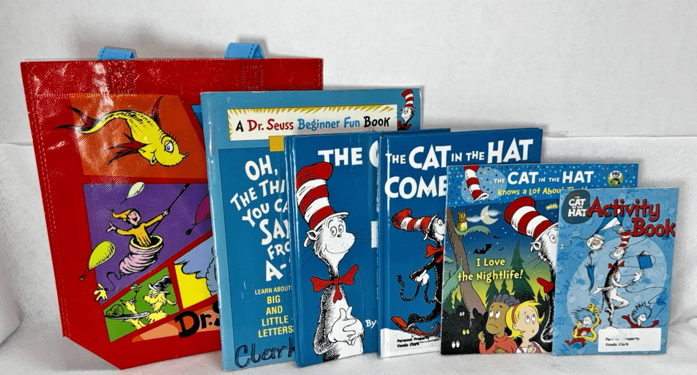 Lot of 6 Dr. Seuss Including Books, Workbooks & Tote - Thumbnail 2