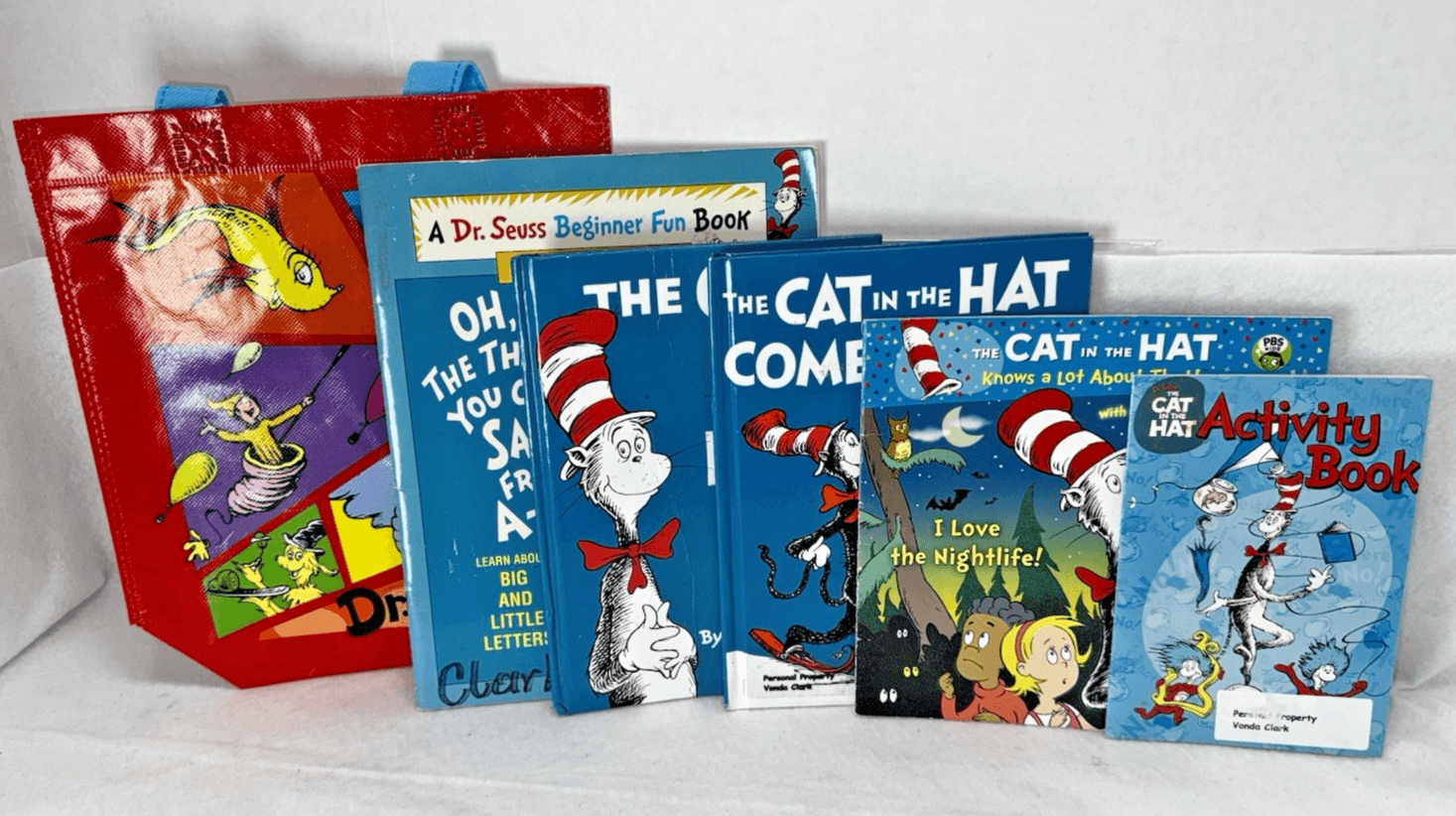 Lot of 6 Dr. Seuss Including Books, Workbooks & Tote - Image 1