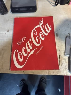 NICE LOT OF COCA COLA STICKERS NOTEBOOK (6) PENCILS AND 3D GLASSES - Thumbnail 3