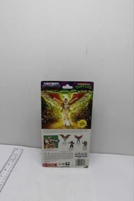 2024 Masters of the Universe x Turtles of Grayskull April O'Neil Action Figure - Thumbnail 2