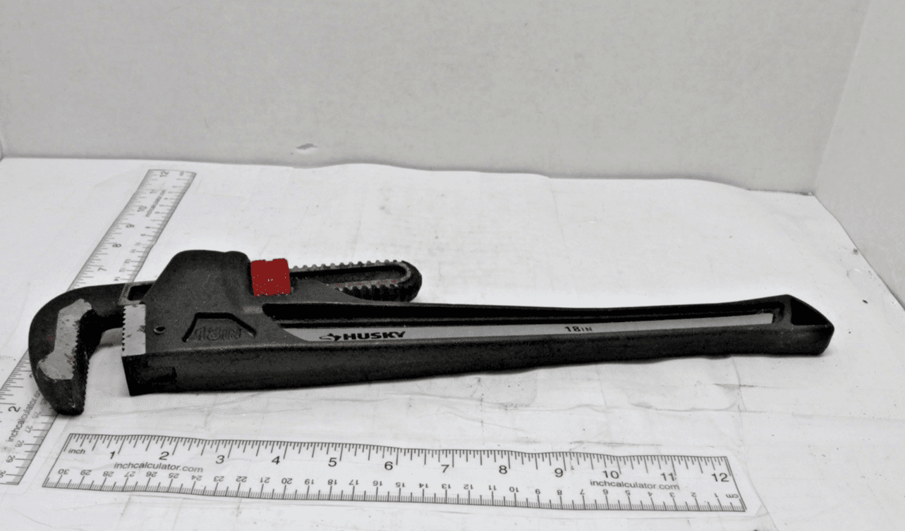 Husky 18 in Heavy-Duty Cast Iron Pipe Wrench with 2 in. Jaw Capacity 744697 USED - Image 1