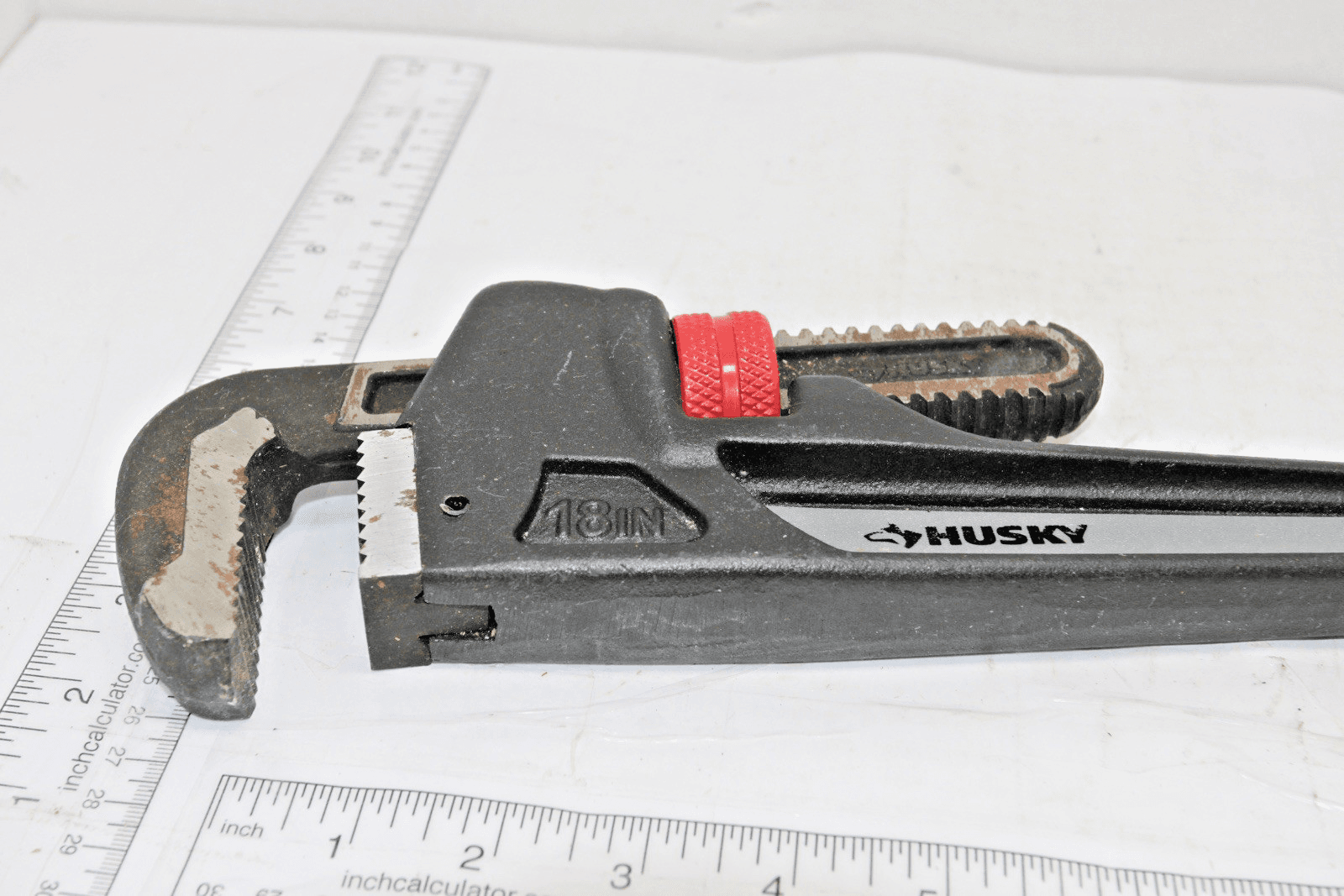 Husky 18 in Heavy-Duty Cast Iron Pipe Wrench with 2 in. Jaw Capacity 744697 USED - Thumbnail 2