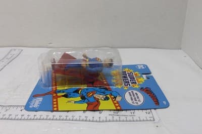 McFarlane Toys DC Superpowers Superman 5" Action Figure, 2022 Series 1 BRAND NEW - Thumbnail 6