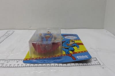 McFarlane Toys DC Superpowers Superman 5" Action Figure, 2022 Series 1 BRAND NEW - Thumbnail 4