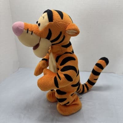 Disney Talking Bouncing Tigger Jumping Plush Toy 12in Mattel 90s - Thumbnail 3