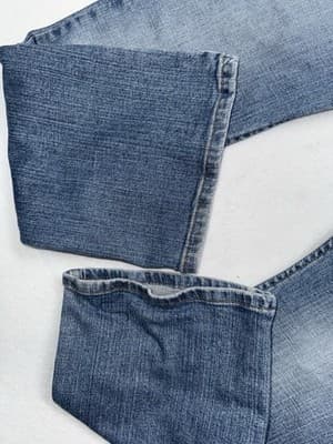 Vintage Women's Levi Jeans Too Super Low 524 Size 15M Blue - Thumbnail 2