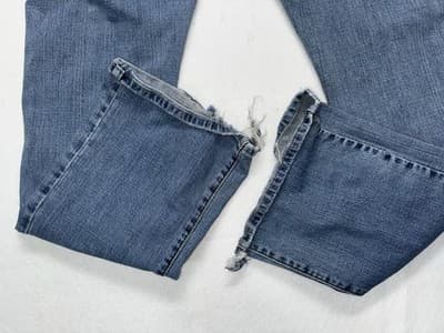 Vintage Levis 542 Jeans Womens 12M Blue Y2K Low Flare Pockets Denim Medium Wash - Thumbnail 8