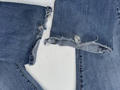 Vintage Levis 542 Jeans Womens 12M Blue Y2K Low Flare Pockets Denim Medium Wash - Thumbnail 4