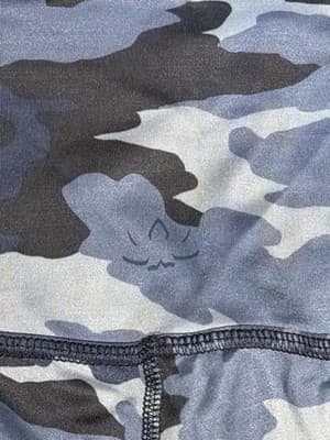 Beyond Yoga Lux High Waisted Midi Leggings Blue Camo Print USA Made Size Small - Thumbnail 3