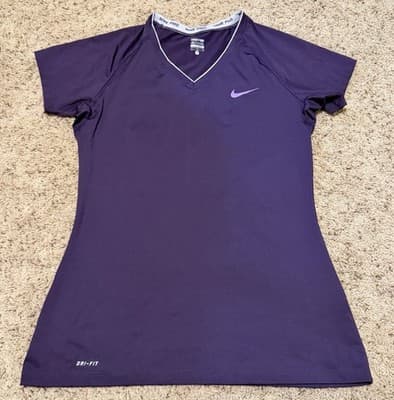 Nike Pro Women’s Short Sleeve Athletic Top Size: Large Color: Purple