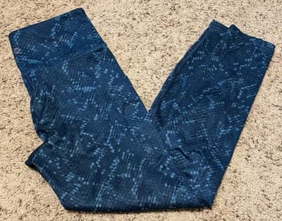 Balance Collection Women’s HR Leggings Pockets Color: Teal Snake Size: Medium