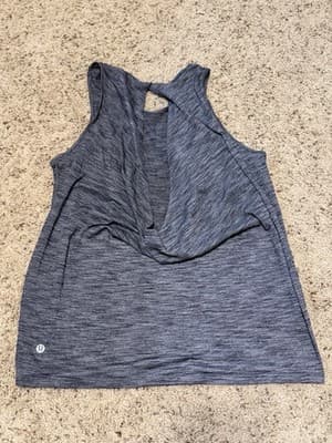 Lululemon Women’s Sculpt Tank P2P 20” Color Heather Grey Size 12/14 - Thumbnail 2