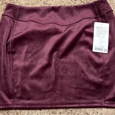 Lululemon Scuba HR Mini Skirt Velvet Woman's Size XL BNWT