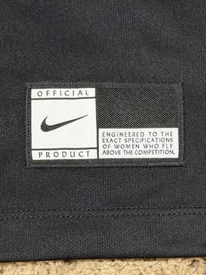 NWT Nike Women's Dri-FIT Basketball Warm-up Long Sleeve Top Color: Black Size XL - Thumbnail 3