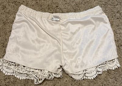 Vivid Importers of NY Crochet Shorts With Liner Color: Cream Size: Large - Thumbnail 5