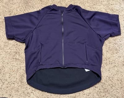 Nike Therma Sphere Women's Short Sleeve Training Top. EUC Medium Purple