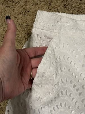 Simply Vera Vera Wang Women’s Eyelet Shorts Color: White Size: Large - Thumbnail 5