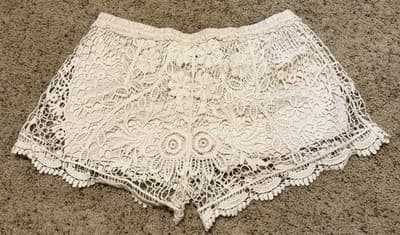 Vivid Importers of NY Crochet Shorts With Liner Color: Cream Size: Large - Thumbnail 2