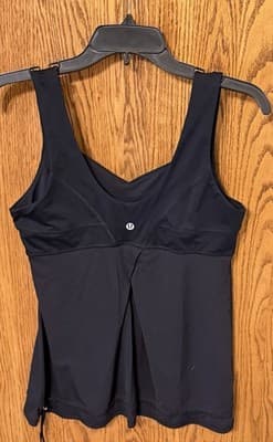 Lululemon Tank Black Size 10 With Scrunch On The Bottom - Thumbnail 2