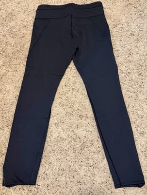 Athleta Stealth Tech 7/8 Tight Color: Black Size: Medium W/Pockets - Thumbnail 2