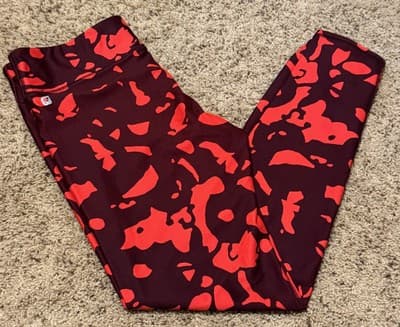 Fabletics Women's Leggings Red Animal Print 32" Waist 28" inseam NWOT