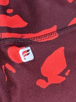 Fabletics Women's Leggings Red Animal Print 32" Waist 28" inseam NWOT - Thumbnail 2