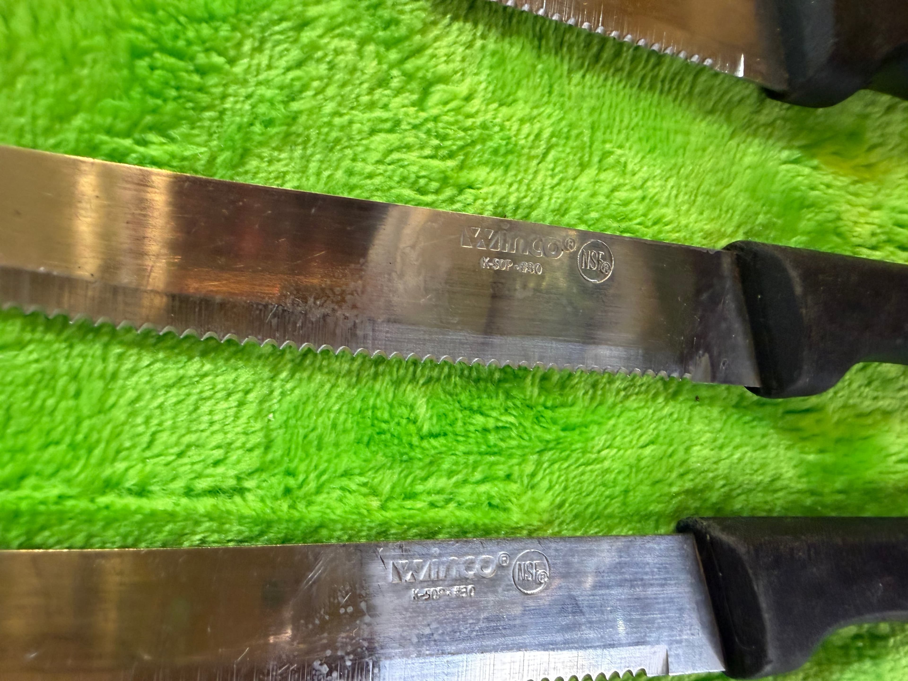 Winco K-50P-430 Serrated Steak Knives Set of 4 Black Handle - Thumbnail 2