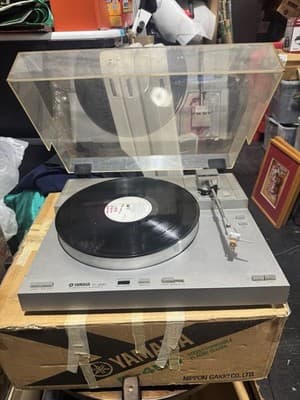 Yamaha P-450 Automatic Turntable w/ Grado Cartridge (Tested/Working) Box - Image 1