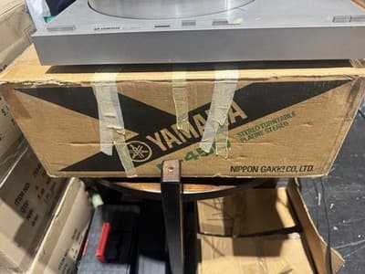 Yamaha P-450 Automatic Turntable w/ Grado Cartridge (Tested/Working) Box - Thumbnail 3