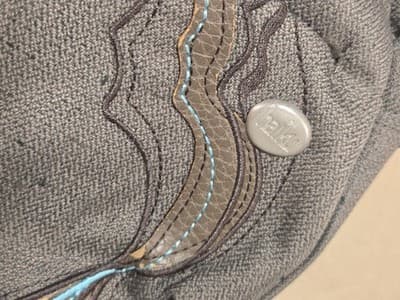 Haiku Jaunt Crossbody Bag - Gray Sage - Eco-Friendly Recycled Fabric - Thumbnail 3