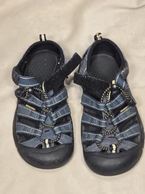 KEEN Newport H2 Sport Sandals, Navy Blue, Little Kid Sz. 12 Waterproof Washable - Image 1