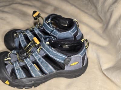 KEEN Newport H2 Sport Sandals, Navy Blue, Little Kid Sz. 12 Waterproof Washable - Thumbnail 2