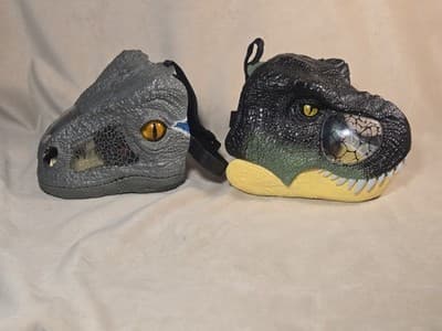 Jurassic World Dinosaur Mask Lot of 2 - T-Rex & Blue Raptor - WORKS, Mattel - Thumbnail 4