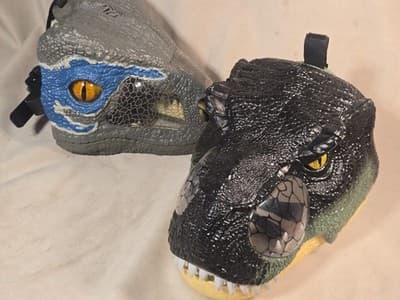 Jurassic World Dinosaur Mask Lot of 2 - T-Rex & Blue Raptor - WORKS, Mattel - Thumbnail 7