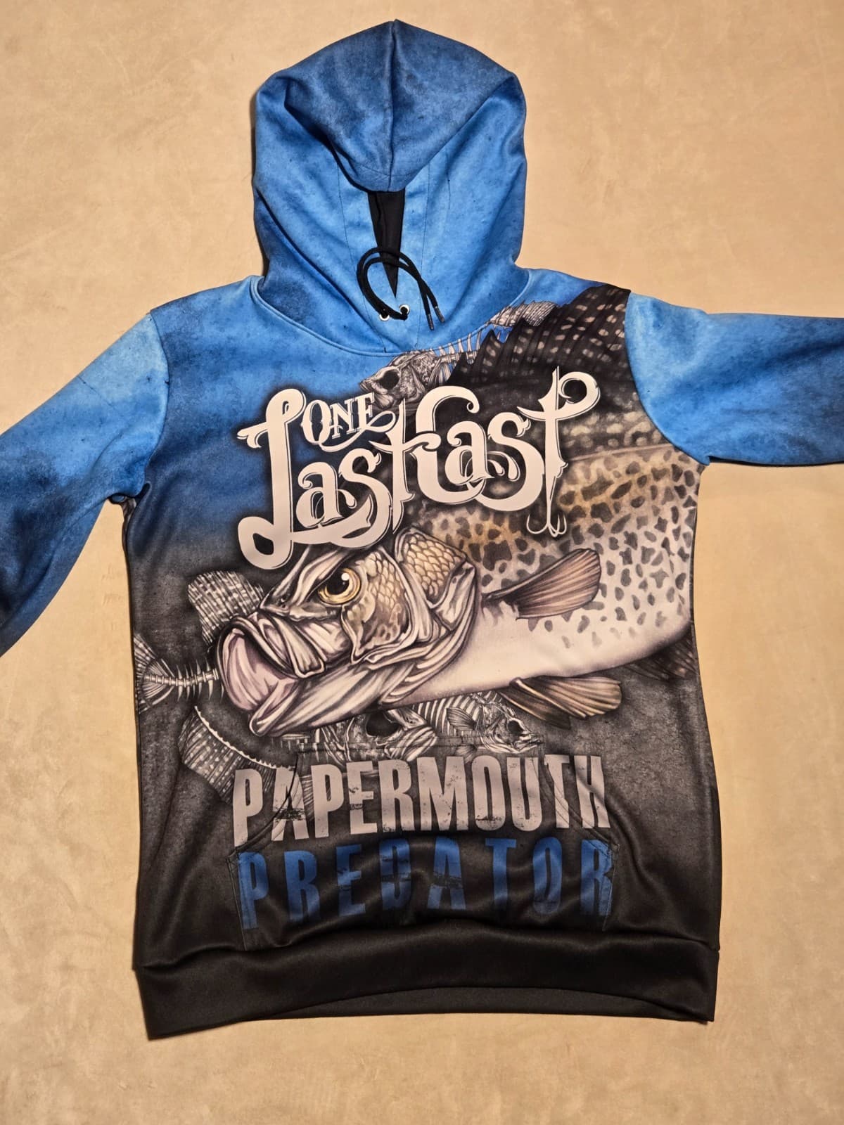 One Last Cast Papermouth Predator Fishing Hoodie Large Crappie Water Resistant - Image 1