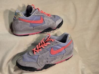 NIKE vintage Echelon hiking trail walking shoes Size 8 - Image 1